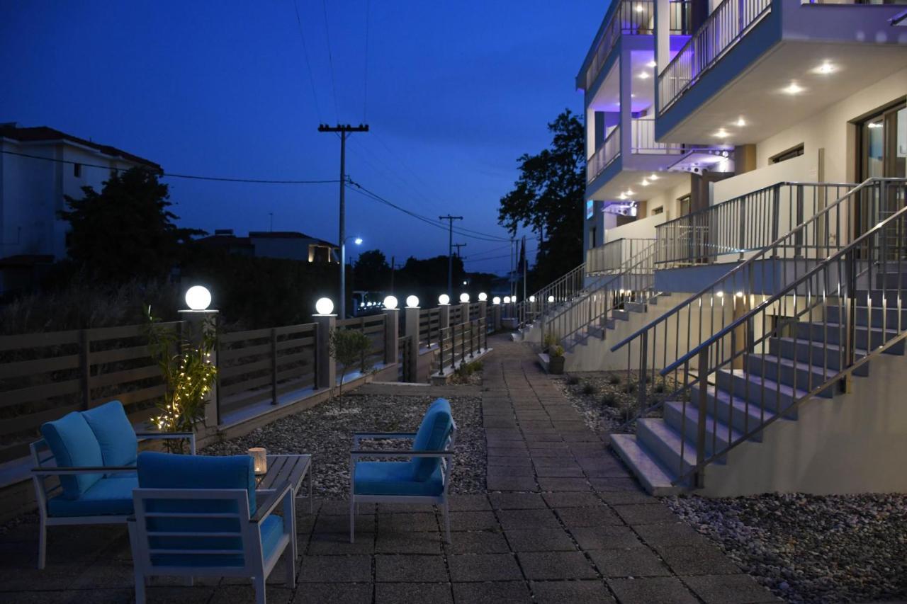 Theano Luxury Suites Nikiti Exterior photo