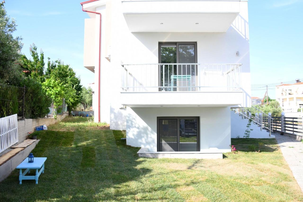 Theano Luxury Suites Nikiti Exterior photo